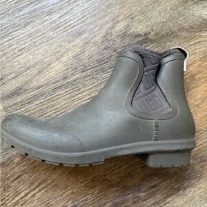 UGG Women’s Gray Waterproof Ankle Boots